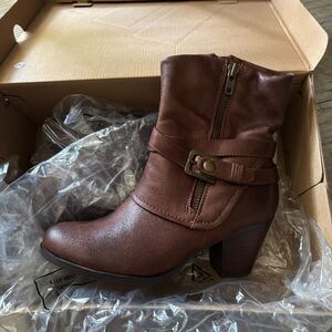Bare Traps Aryln Women's 8.5 Brown Faux Leather Western Ankle Boots 3" Heel